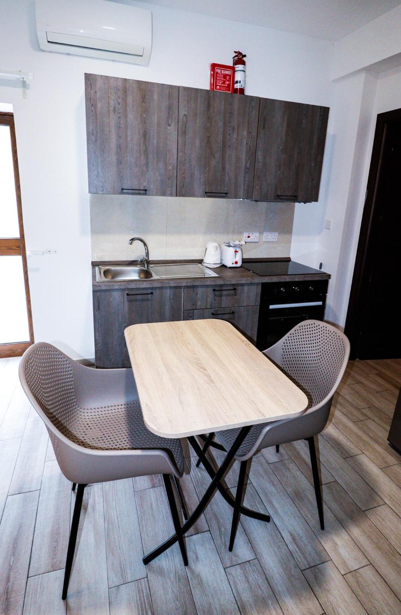 Napoli Suites Studios Aparthotel Saint Julian's Exterior foto