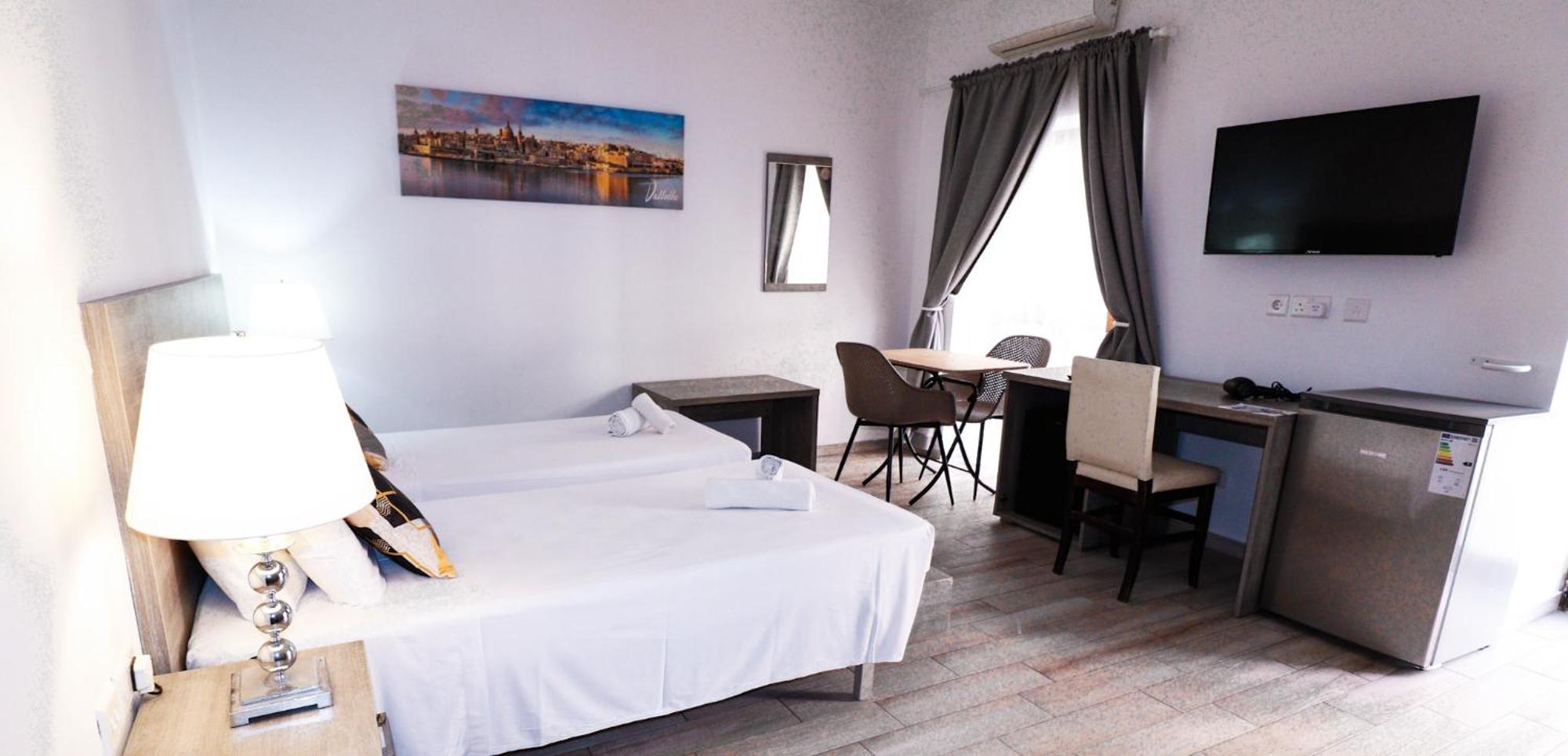 Napoli Suites Studios Aparthotel Saint Julian's Exterior foto